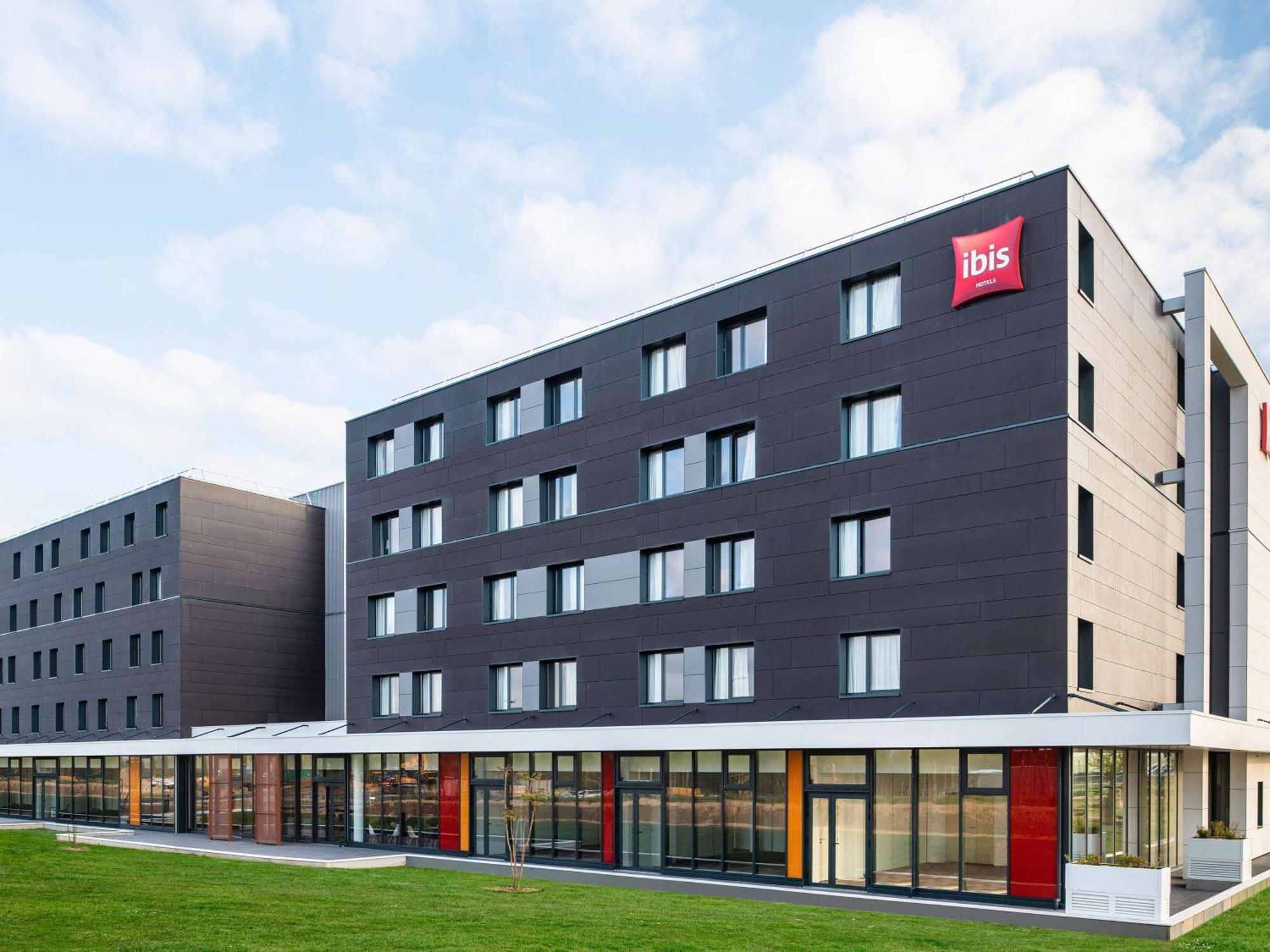 Hotel ibis Gonesse Exterior foto